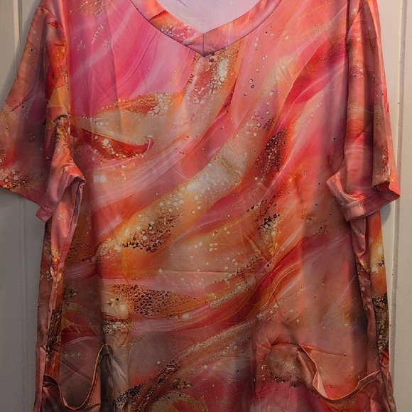 Pink and Orange Oversized Short Sleeve Scrub Top - Picture 3 of 7